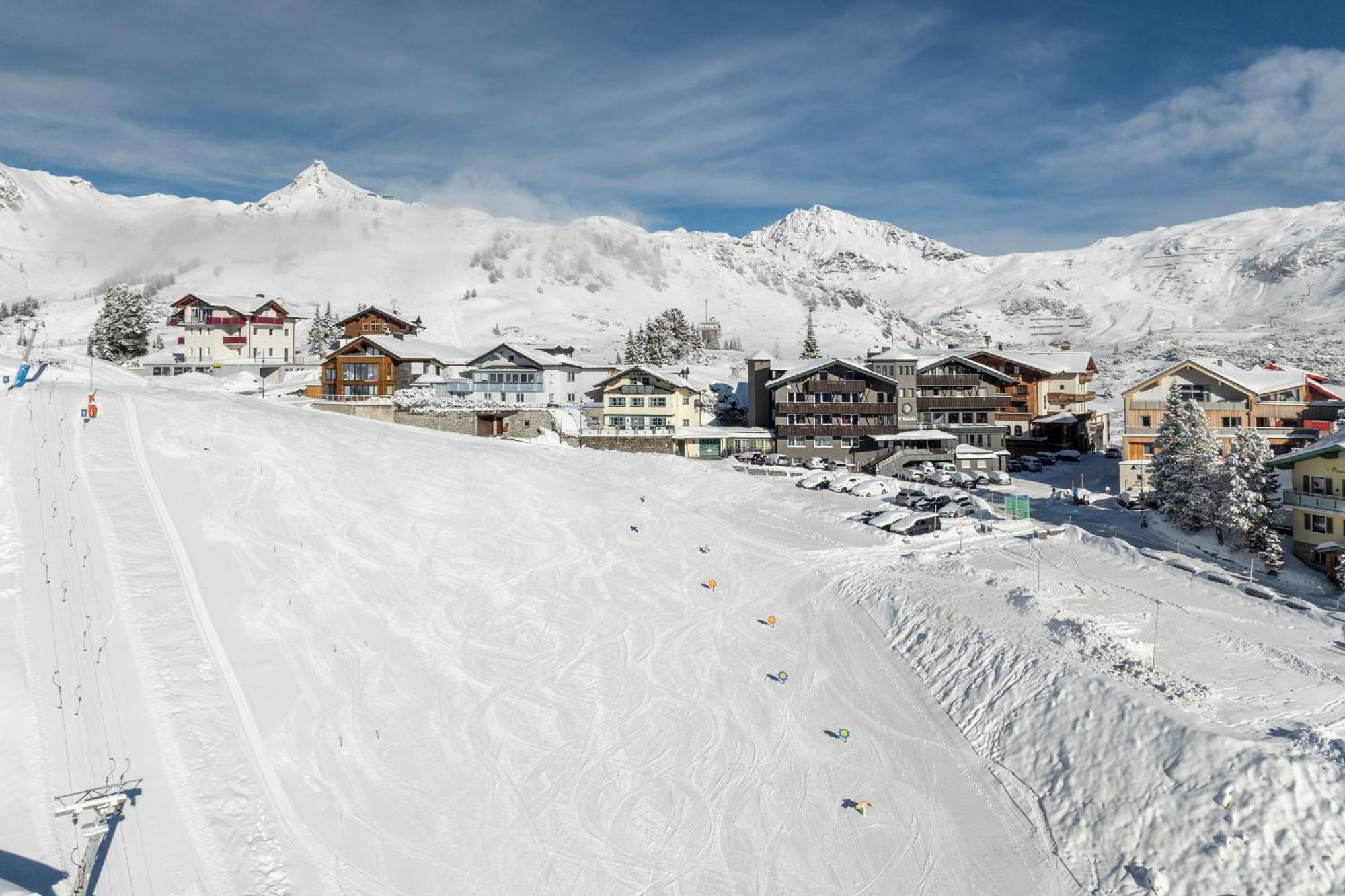 Hotel Kristall Obertauern Kültér fotó